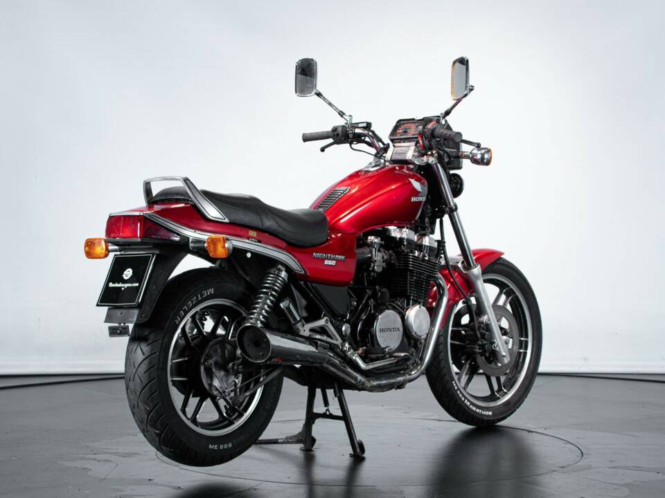 Image 4/50 of Honda CB 650 SC Nighthawk (1988)