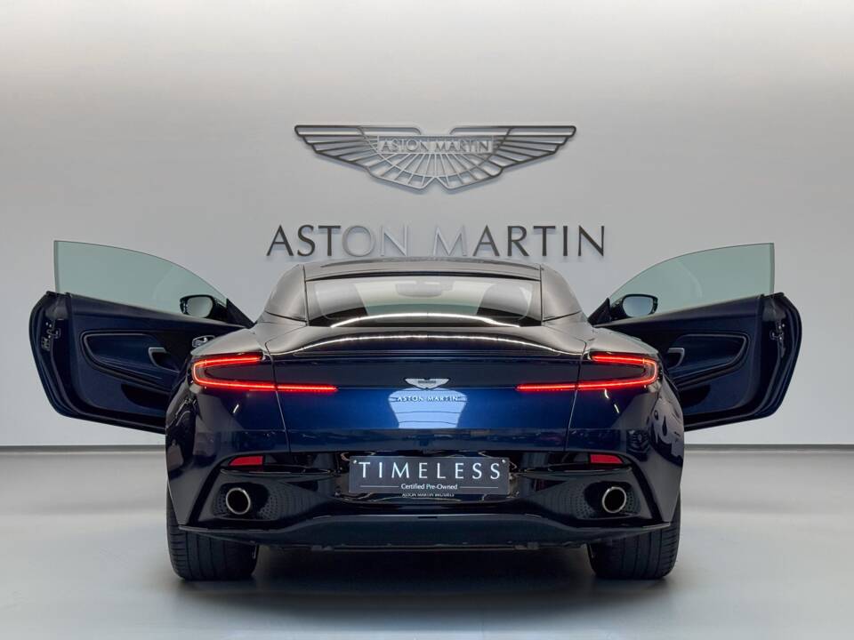 Afbeelding 6/26 van Aston Martin DB 11 V8 (2018)