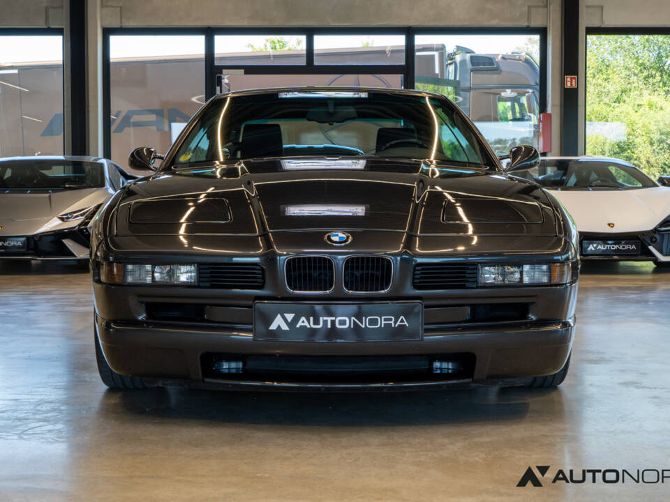 Image 10/46 of BMW 850CSi (1993)