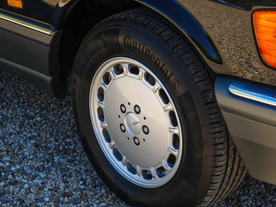 Bild 11/50 von Mercedes-Benz 560 SEC (1987)