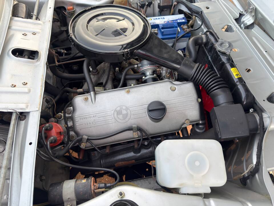 Image 15/22 de BMW 2002 (1975)