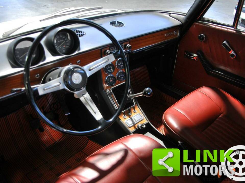 Bild 9/10 von Alfa Romeo 1750 Berlina (1968)