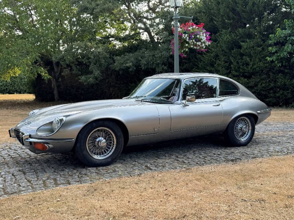 Afbeelding 5/30 van Jaguar E-Type V12 (2+2) (1974)