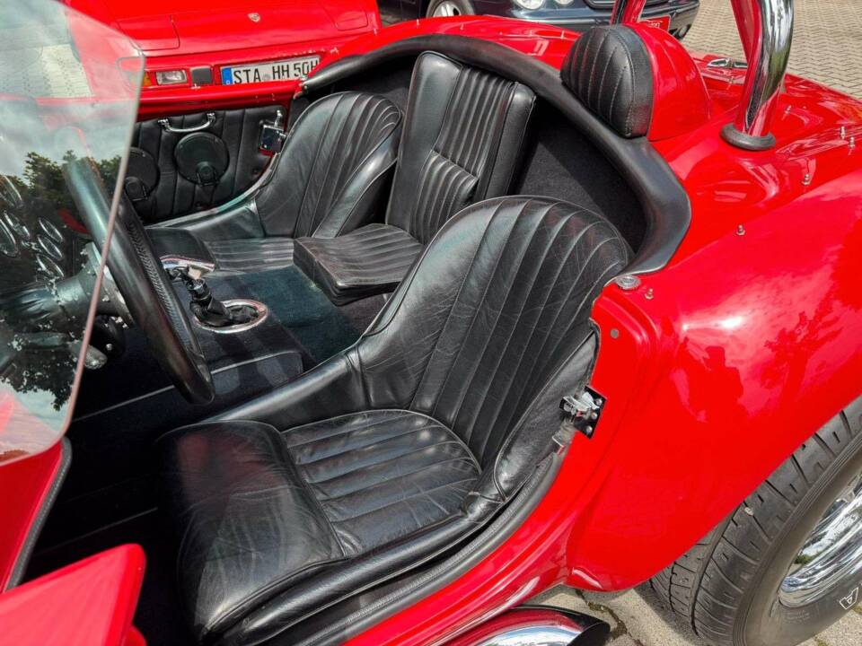 Immagine 14/22 di AC Cobra 289 (1990)