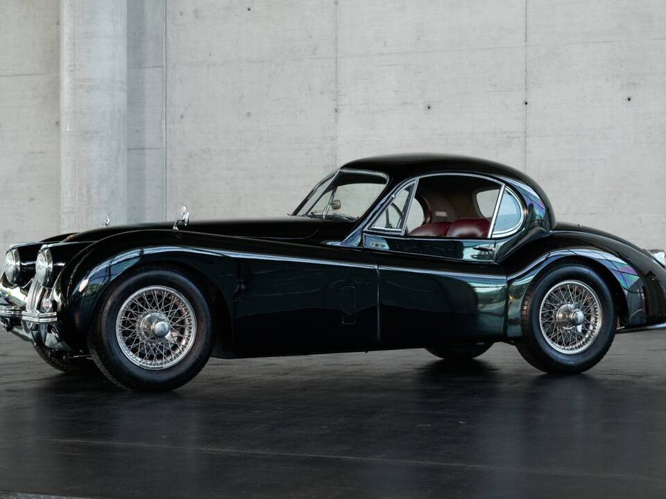 Image 10/48 of Jaguar XK 120 FHC (1954)