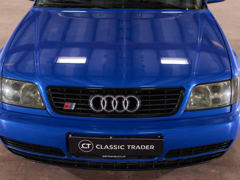 Image 81/113 of Audi S6 Plus Avant (1996)