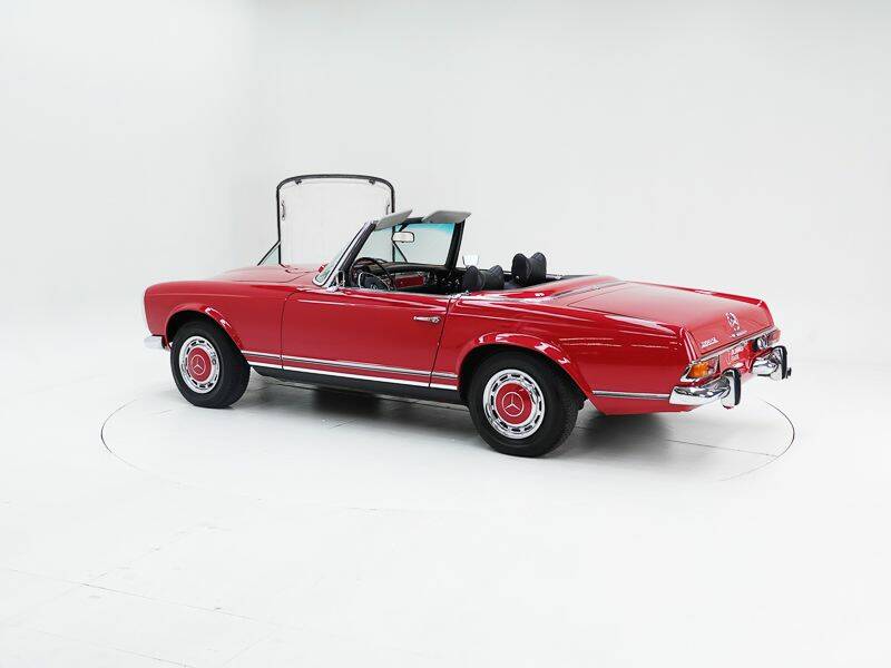 Image 3/15 of Mercedes-Benz 280 SL (1970)