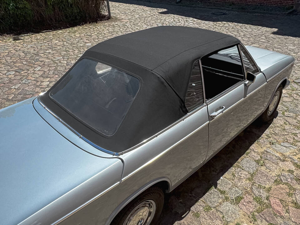 Imagen 7/64 de BMW 2002 Convertible (1971)