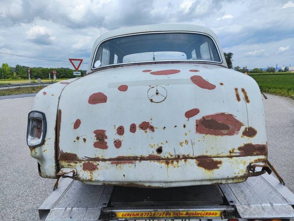 Image 6/50 of Mercedes-Benz 220 S (1958)