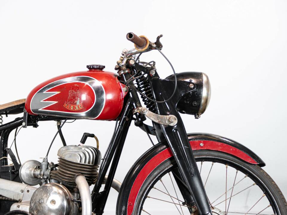 Image 41/50 of FIAMC 125 Sport (1952)