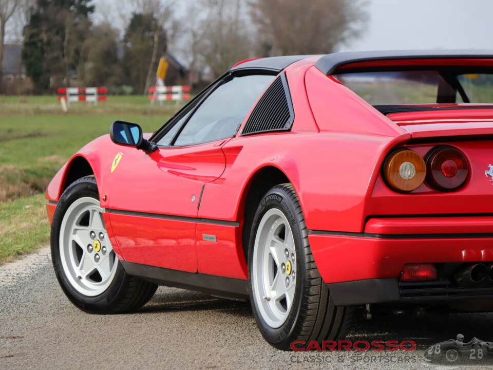 Bild 36/44 von Ferrari 328 GTS (1987)