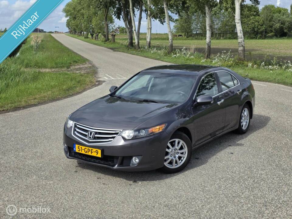 Imagen 2/32 de Honda Accord (2008)