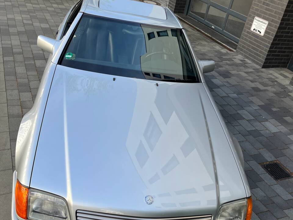 Image 6/24 of Mercedes-Benz SL 600 (1993)