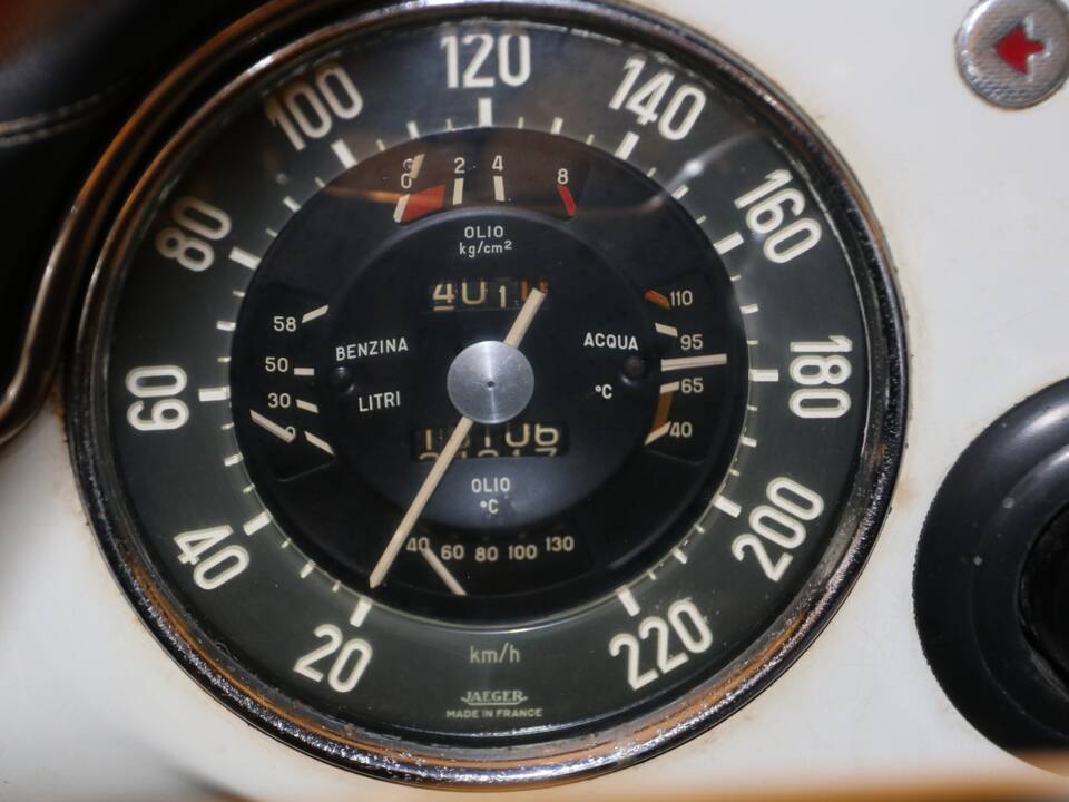 Image 6/31 of Lancia Flaminia GT Touring (1961)