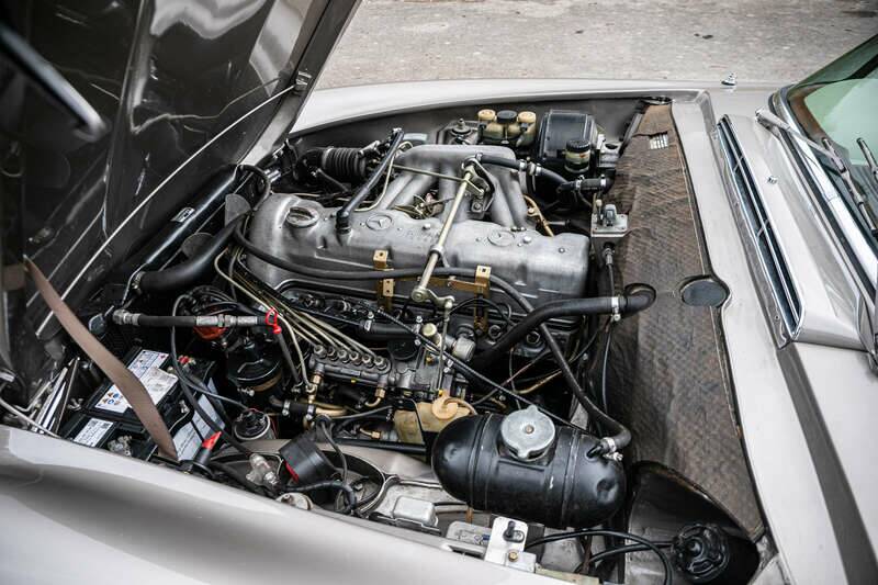 Image 3/37 of Mercedes-Benz 280 SL (1970)