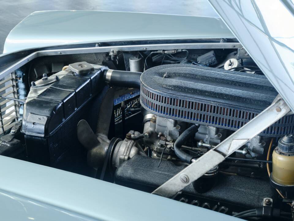 Bild 25/50 von Lancia Flaminia GT 2.5 3C Touring (1963)