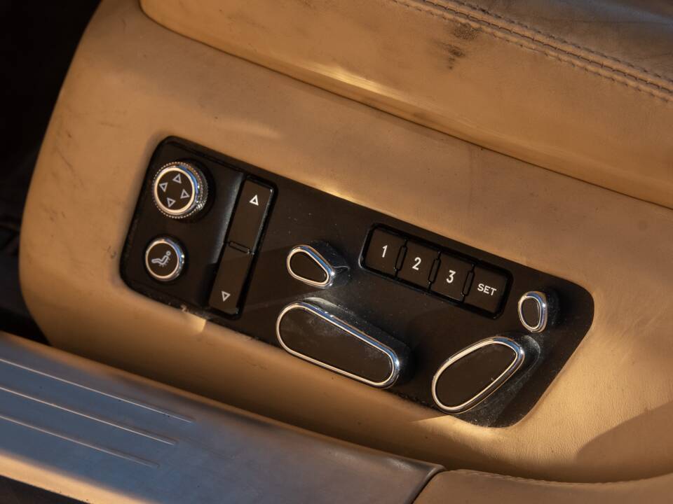 Image 26/50 of Bentley Continental Flying Spur (2007)