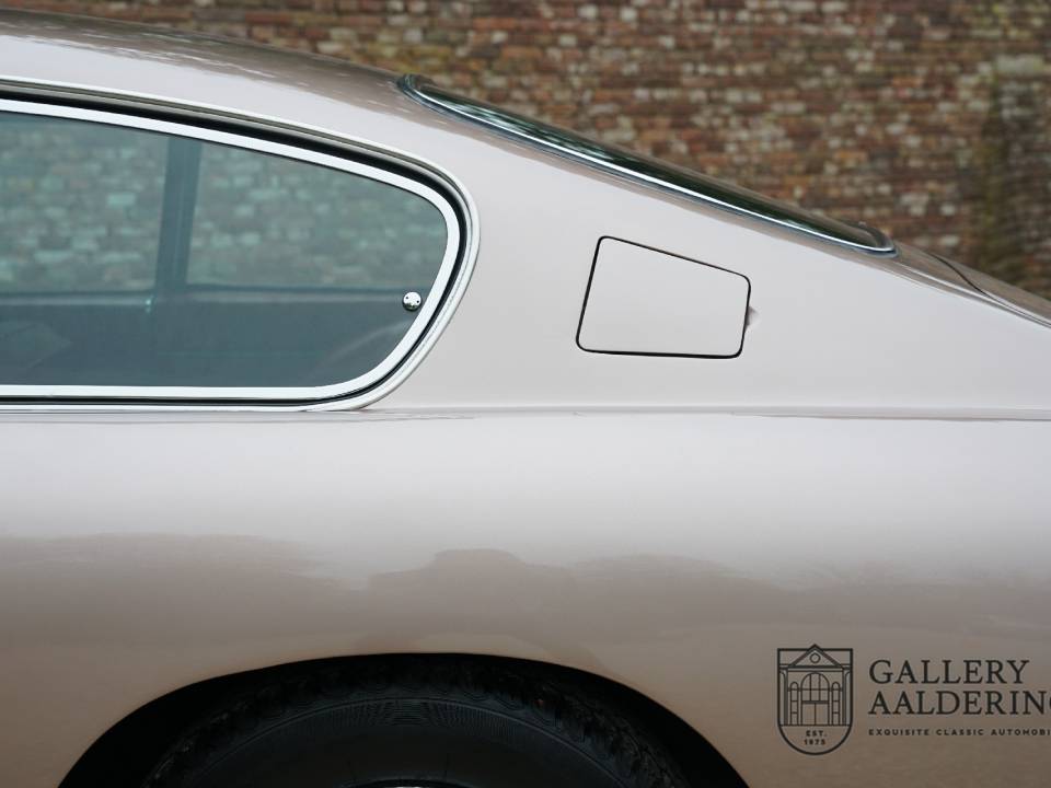 Image 30/50 of Aston Martin DB 6 (1967)