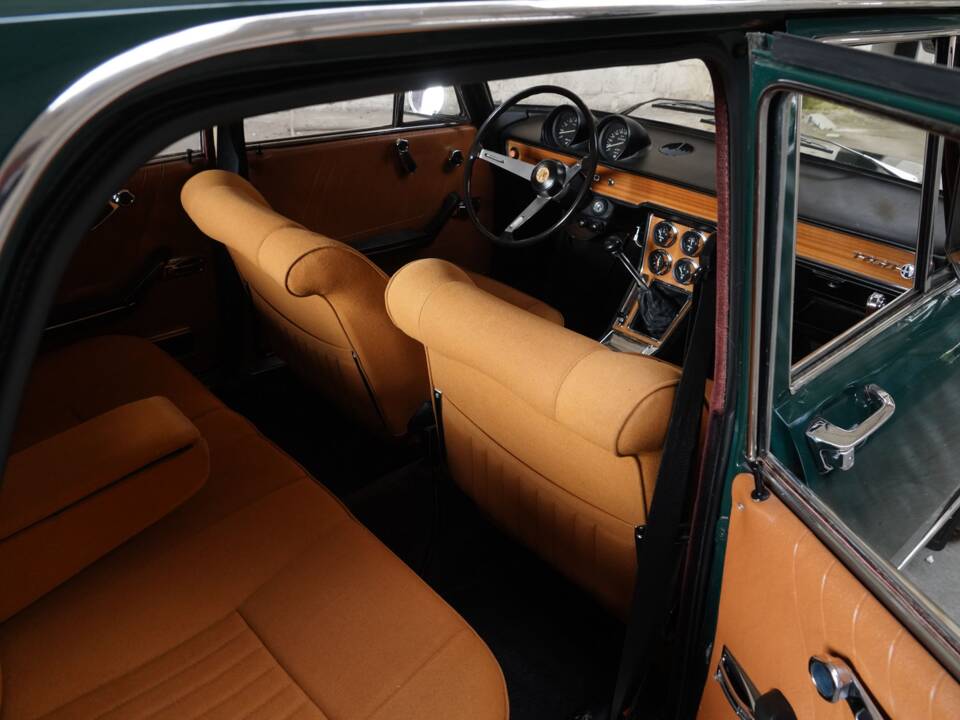 Image 37/83 of Alfa Romeo 1750 Berlina (1970)