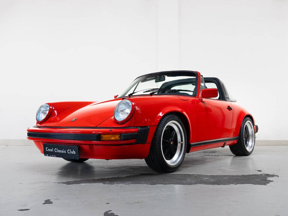 Image 1/31 of Porsche 911 Carrera 3.2 (1988)