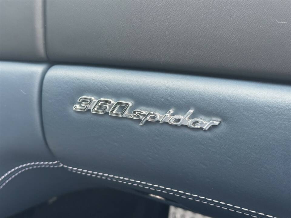 Immagine 24/44 di Ferrari 360 Spider (2004)