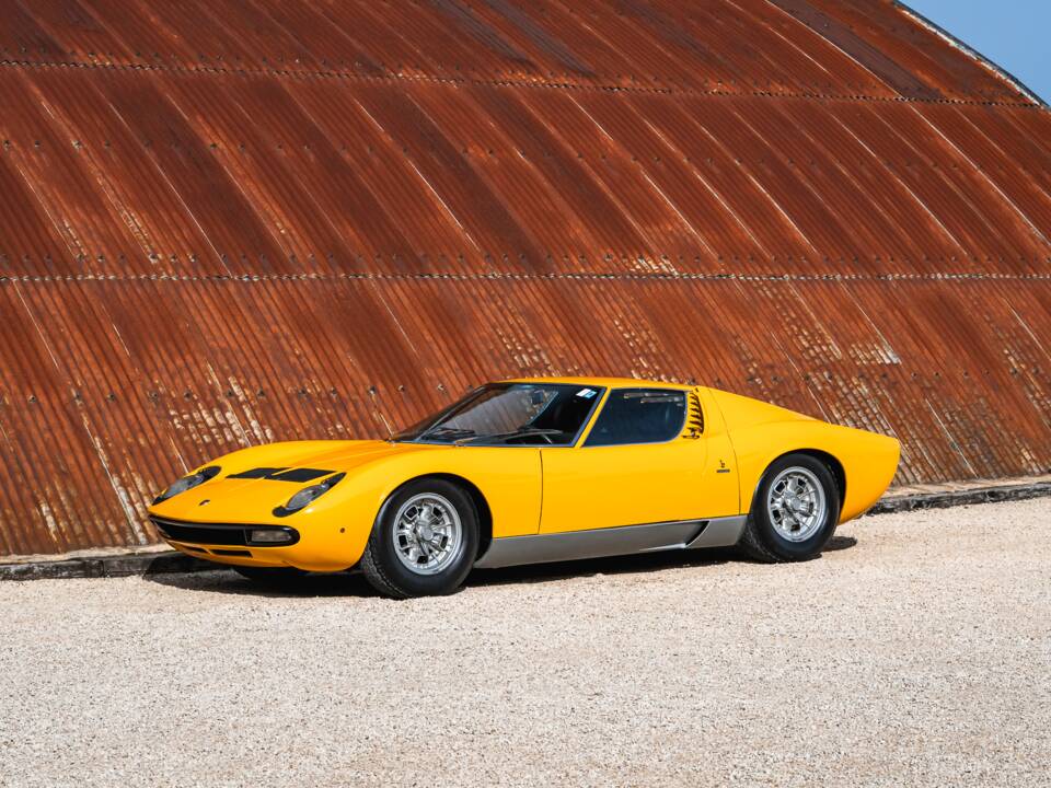 Afbeelding 11/56 van Lamborghini Miura P 400 S (1969)