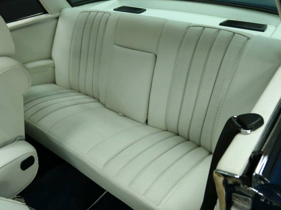 Image 26/50 of Mercedes-Benz 280 SE 3,5 (1971)