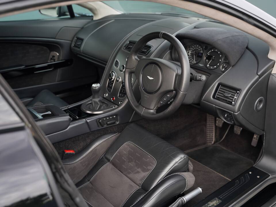 Image 12/50 of Aston Martin V8 Vantage N430 (2016)