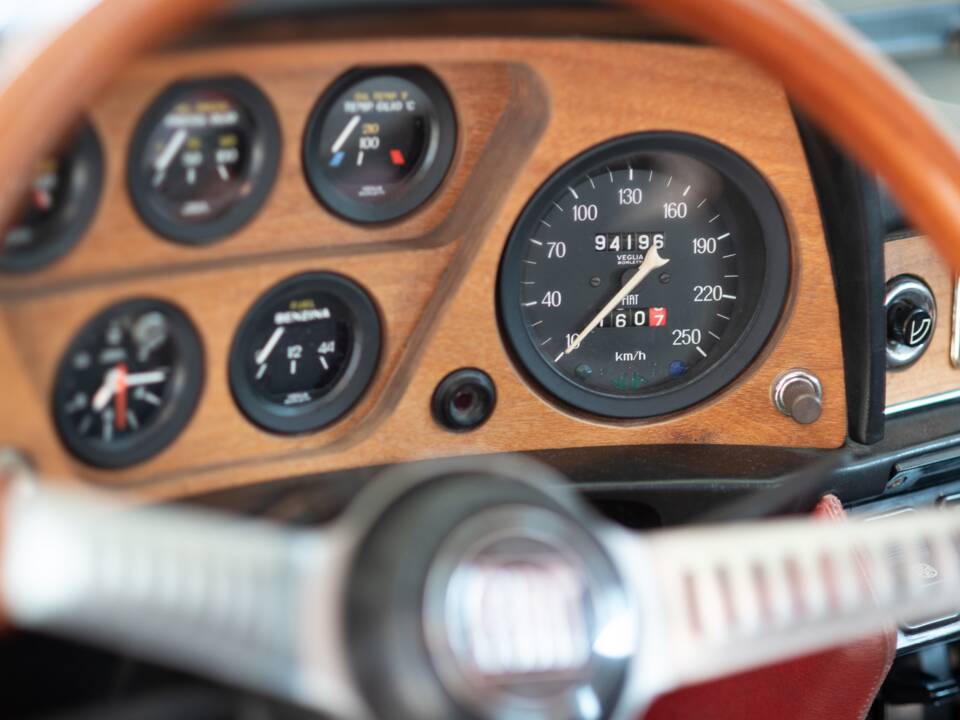 Obraz 12/19 pojazdu FIAT Dino 2400 Coupe (1970)