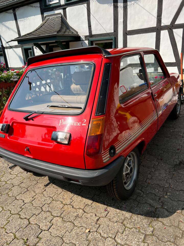 Immagine 4/17 di Renault R 5 TL (1982)