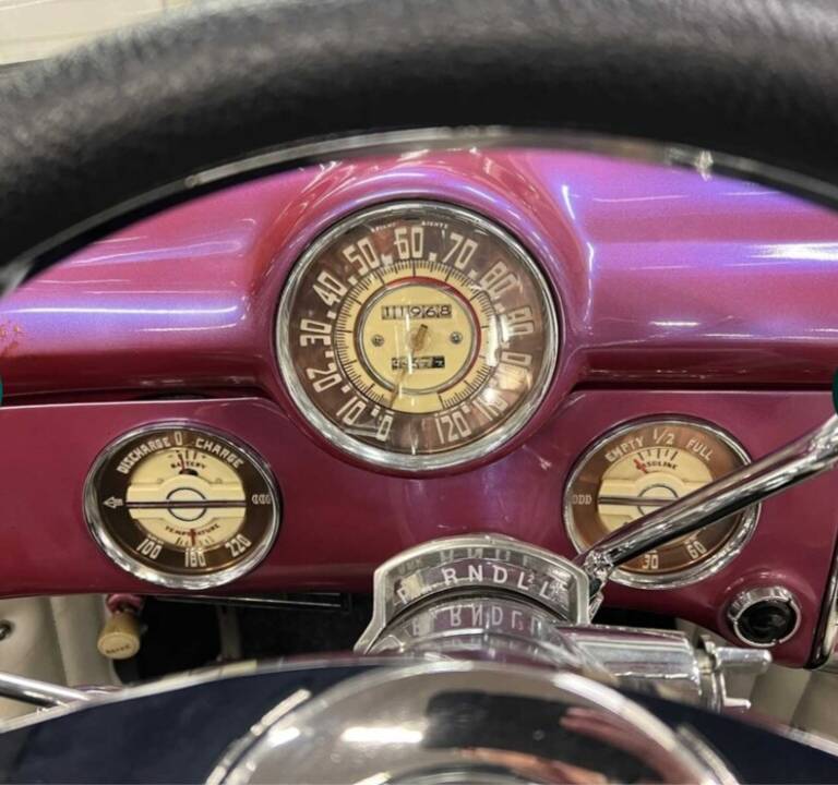 Bild 55/89 von Buick 50 Super Convertible (1947)