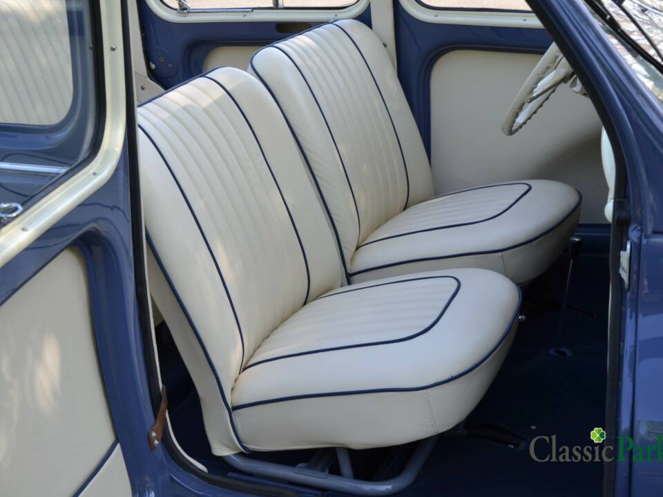 Imagen 34/50 de Renault 4 CV Décapotable (1954)