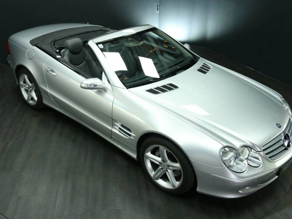 Immagine 25/30 di Mercedes-Benz SL 500 (2006)