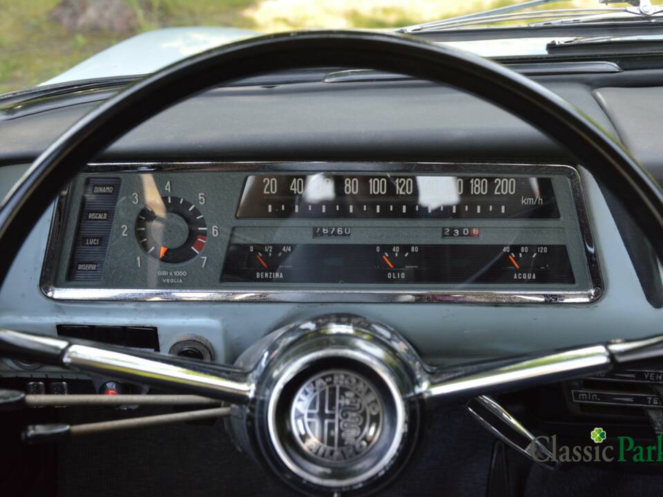 Image 32/50 de Alfa Romeo Giulia 1300 (1967)