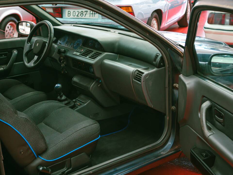 Imagen 22/27 de Renault Clio I 1.8 16V (1994)