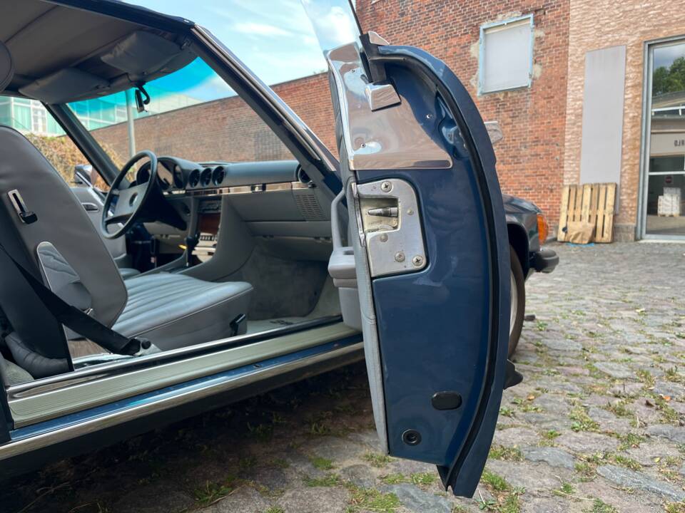Afbeelding 34/146 van Mercedes-Benz 380 SL (1982)