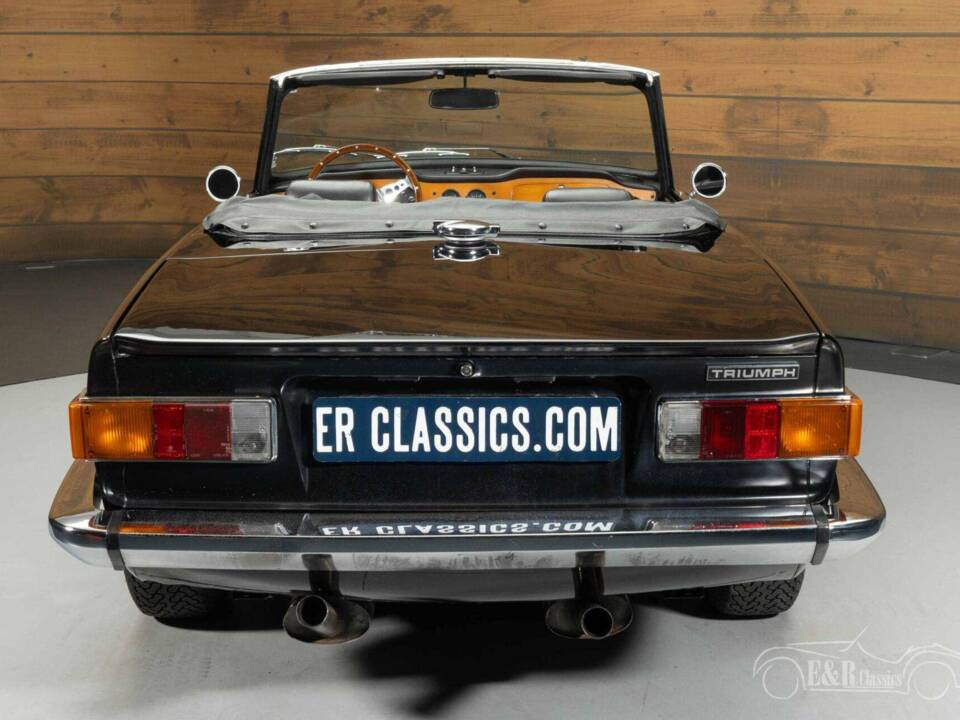 Image 13/19 of Triumph TR 6 (1971)