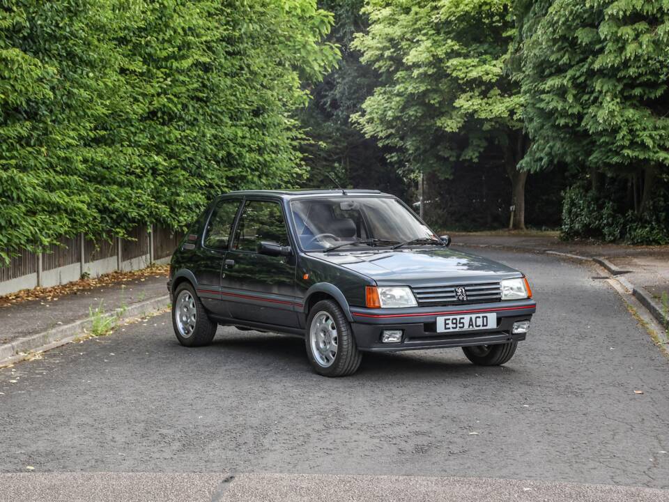 Bild 31/33 von Peugeot 205 GTi 1.9 (1987)