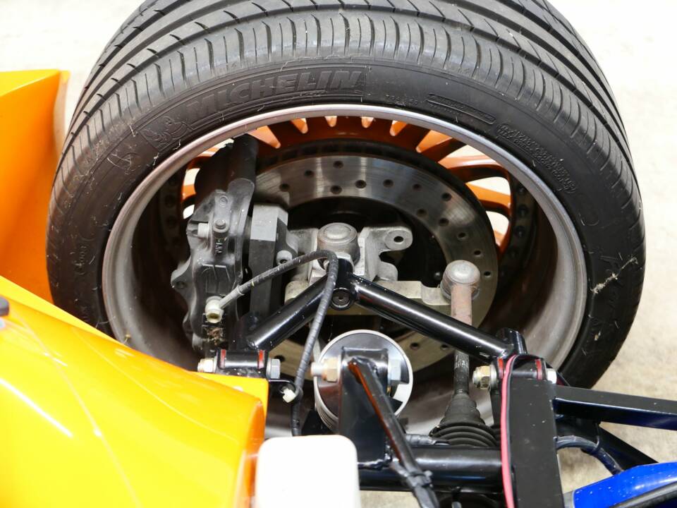 Image 12/15 of Ultima GTR 427-LS7 (2010)