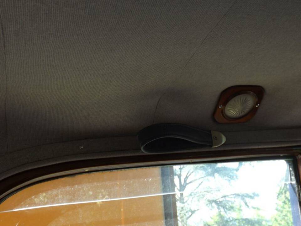 Imagen 38/50 de Rolls-Royce 20/25 HP Sport Saloon (1934)