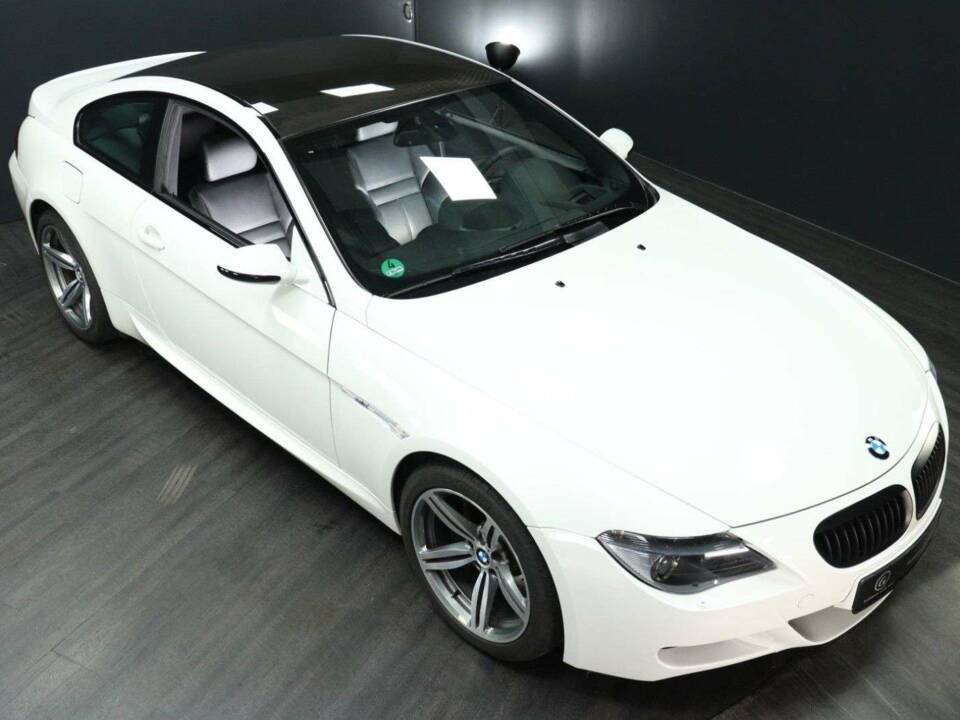 Afbeelding 40/50 van BMW M6 (2006)