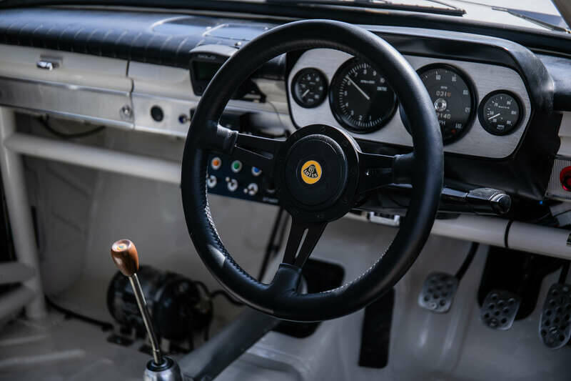 Image 20/50 of Ford Lotus Cortina (1963)
