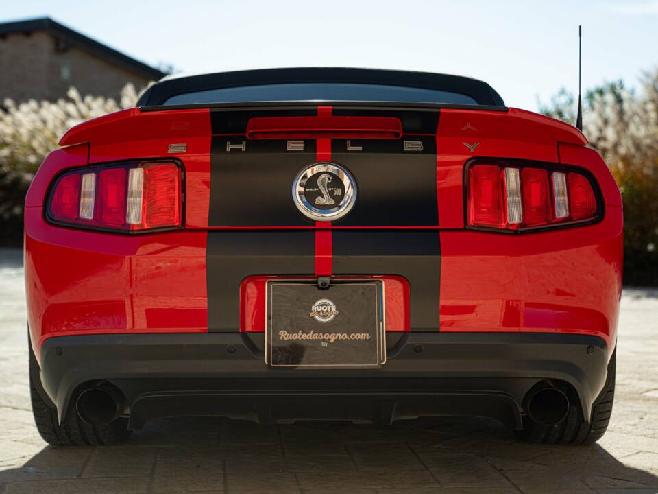 Image 8/50 of Ford Mustang Shelby GT 500 (2011)