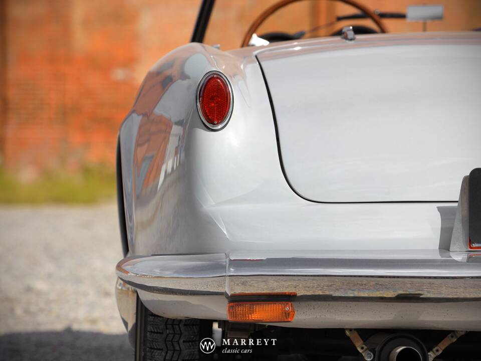 Image 36/70 of Lancia Aurelia B24 Convertible (1957)