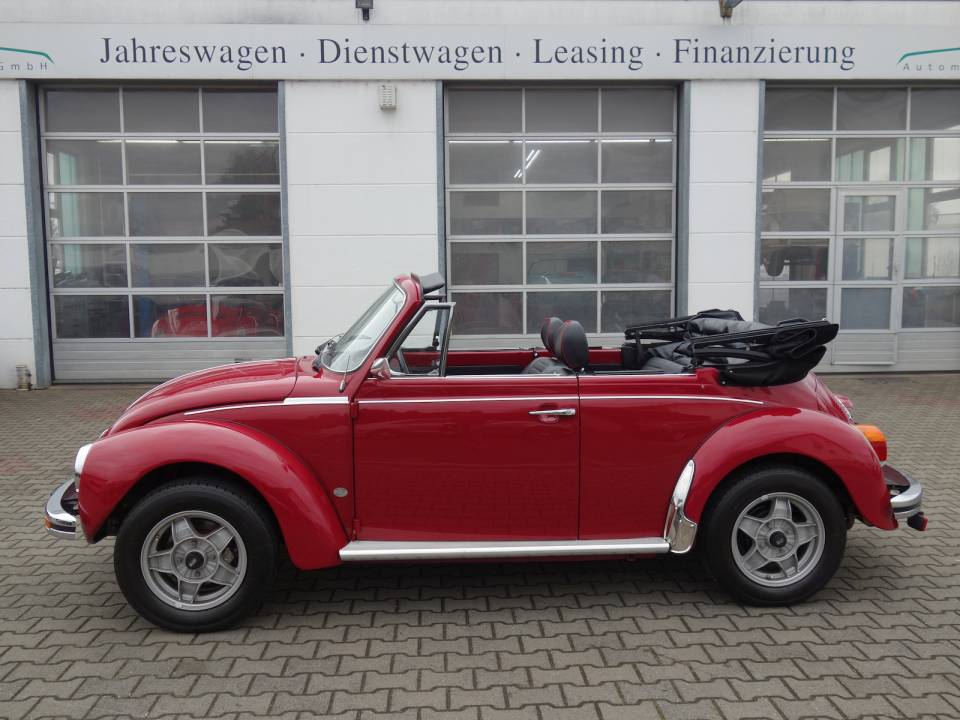 Immagine 4/36 di Volkswagen Käfer 1303 (1978)