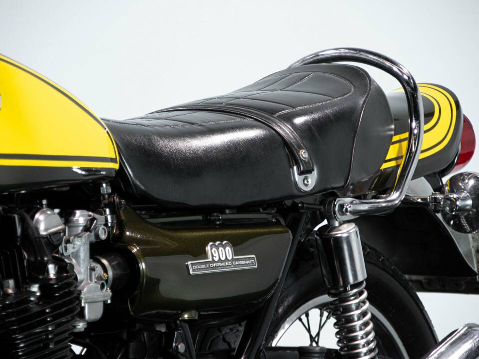 Image 40/50 of Kawasaki DUMMY (1973)