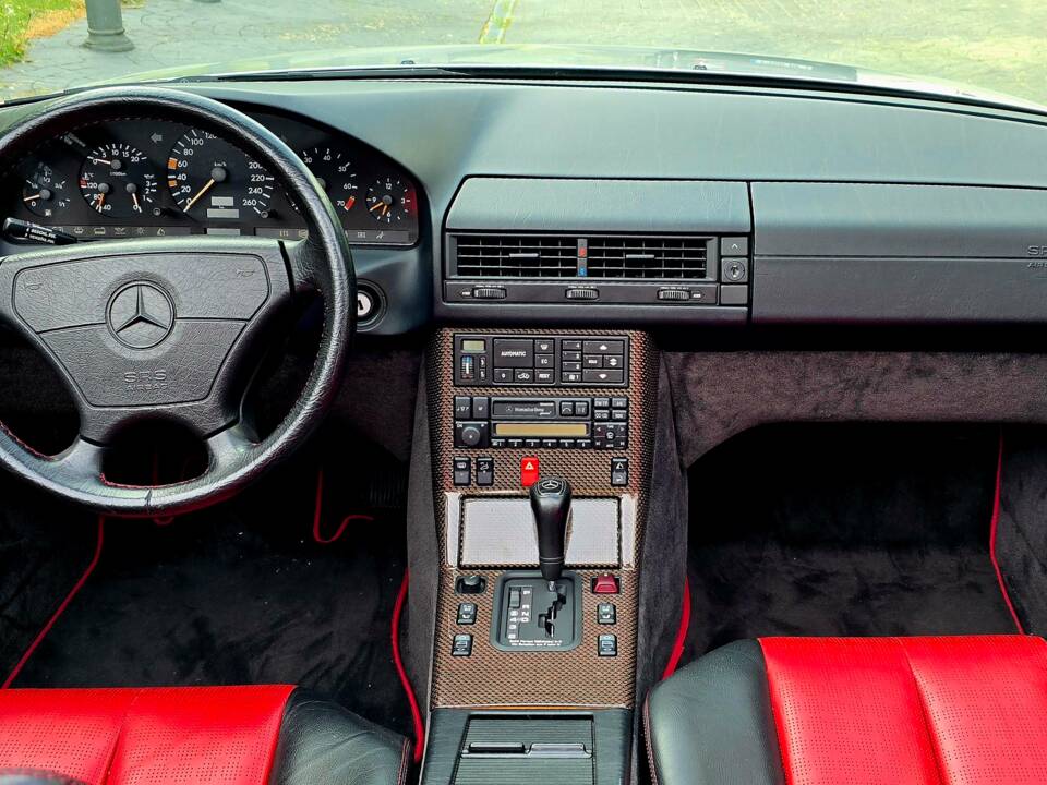 Image 5/61 of Mercedes-Benz SL 320 &quot;Mille Miglia&quot; (1995)