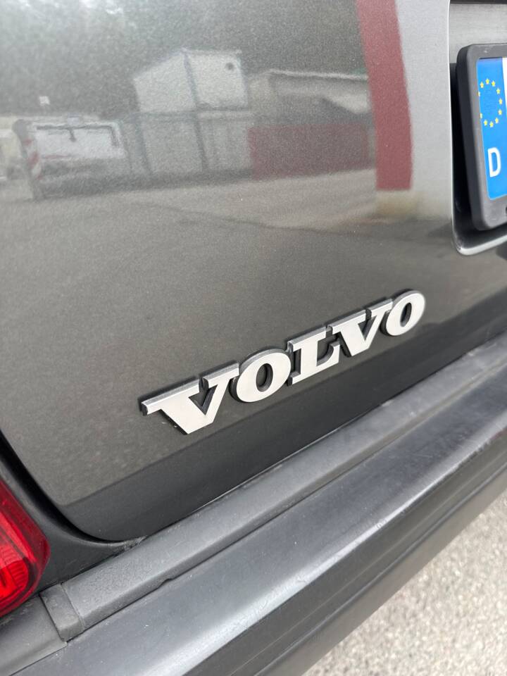 Image 16/54 of Volvo 245 GL (1990)