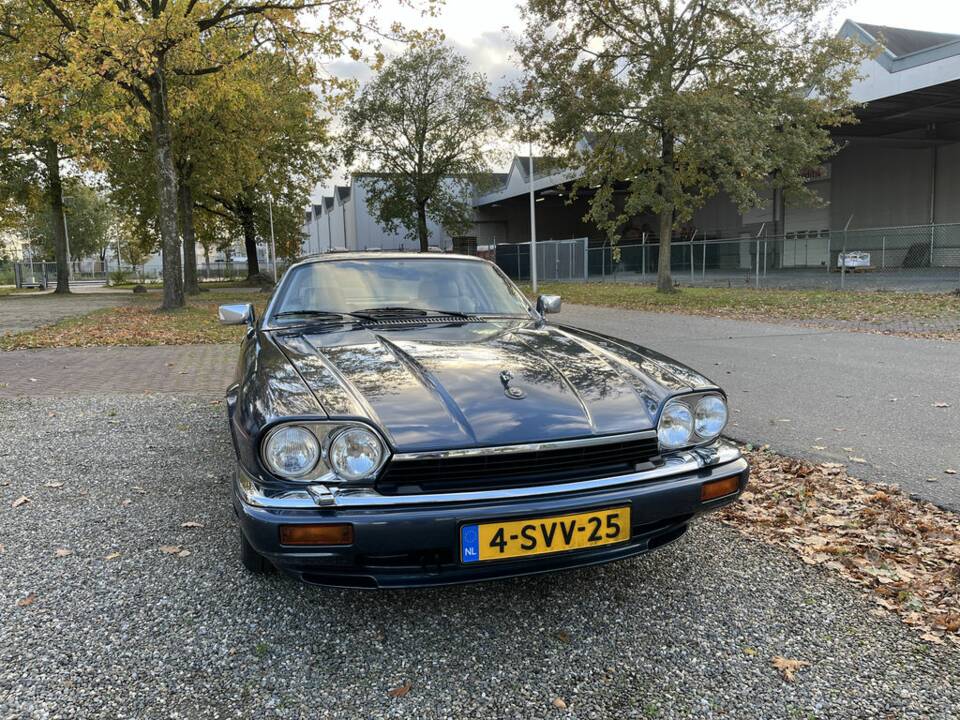 Image 2/8 of Jaguar XJS 4.0 (1994)