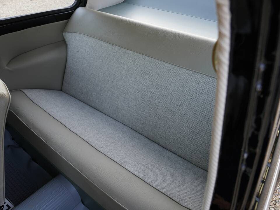 Immagine 43/50 di Volvo PV 544 (1960)